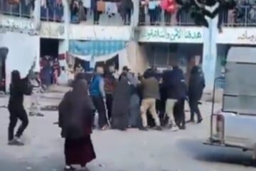 hamas shoots at civilians